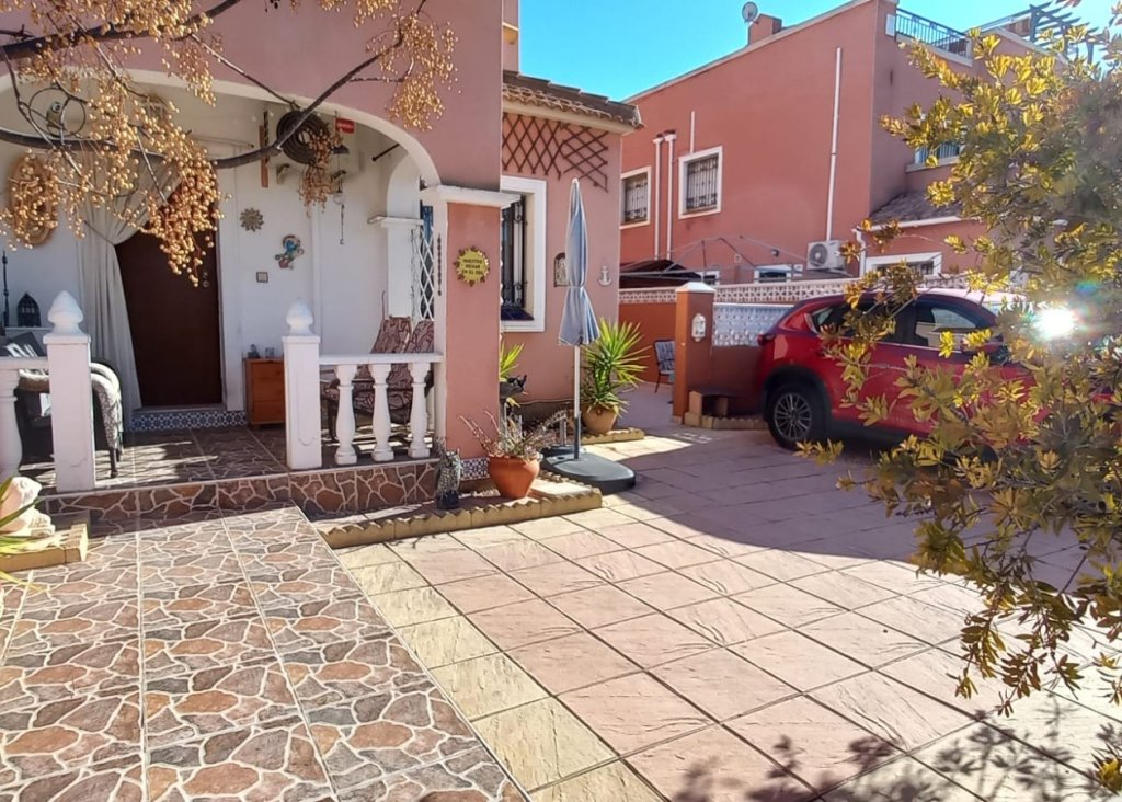 Sale - Quad - Los Montesinos - La Herrada