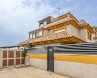 Sale - Semi - Detached Villa - Los Montesinos - La Herrada