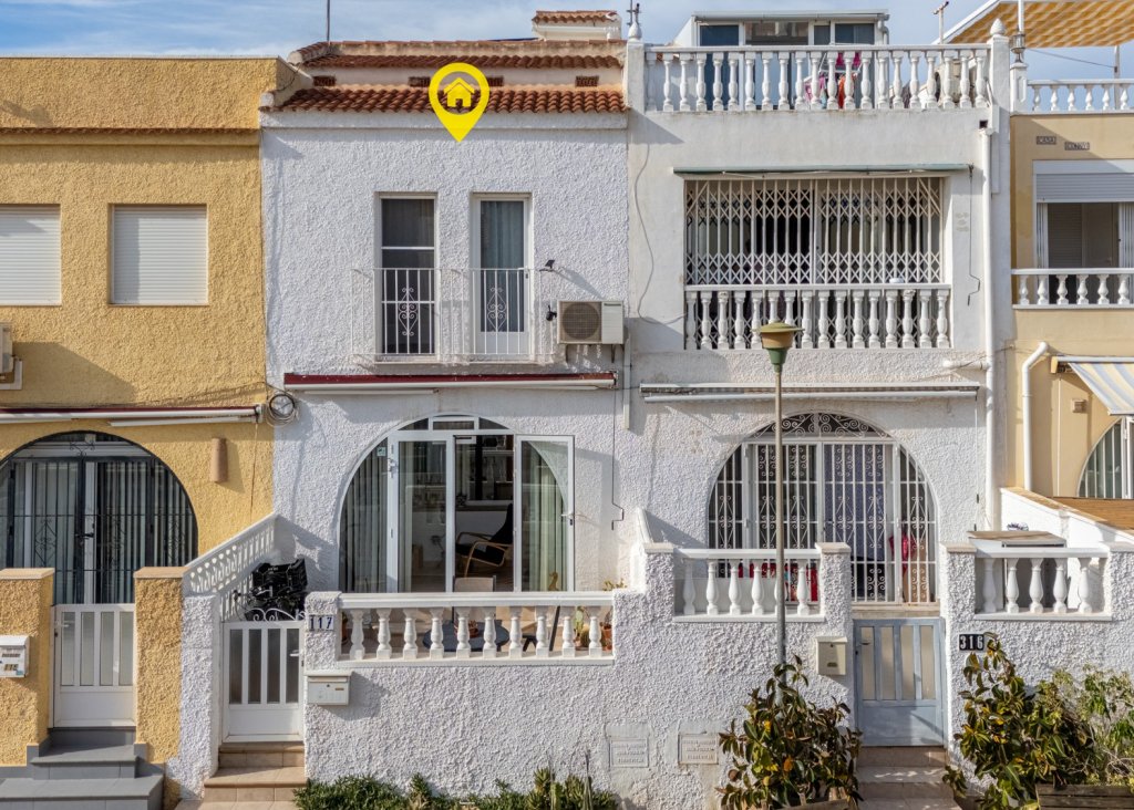 Sale - Terraced house / Townhouse - Torrevieja - La Siesta
