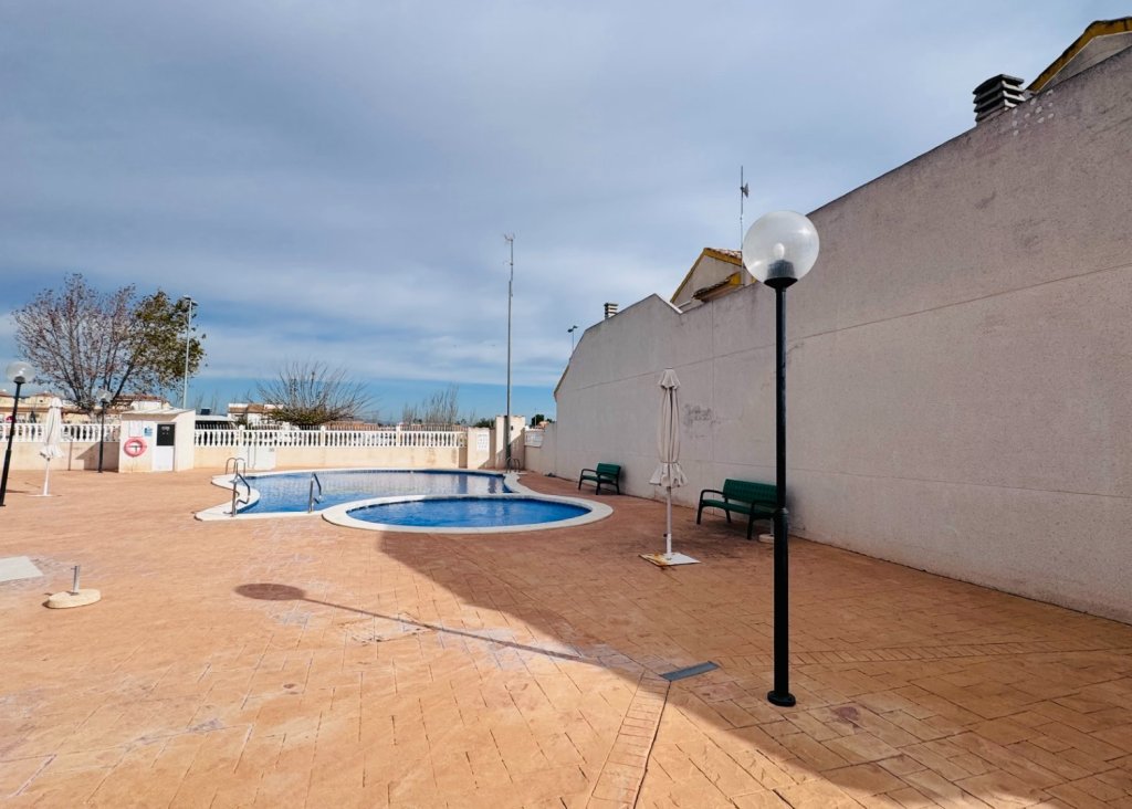 Sale - Townhouse - Daya Nueva