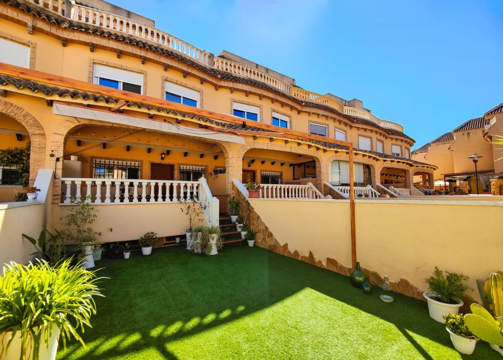 Sale - Townhouse - Guardamar del Segura - Center - El Raso