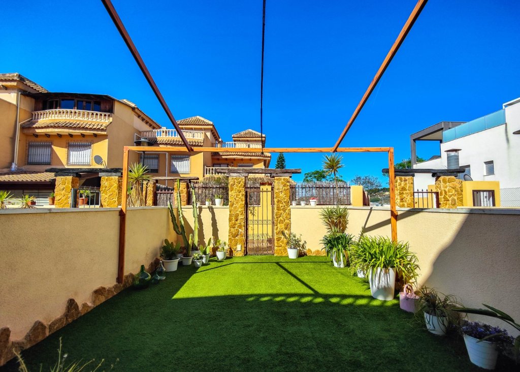 Sale - Townhouse - Guardamar del Segura - Center - El Raso