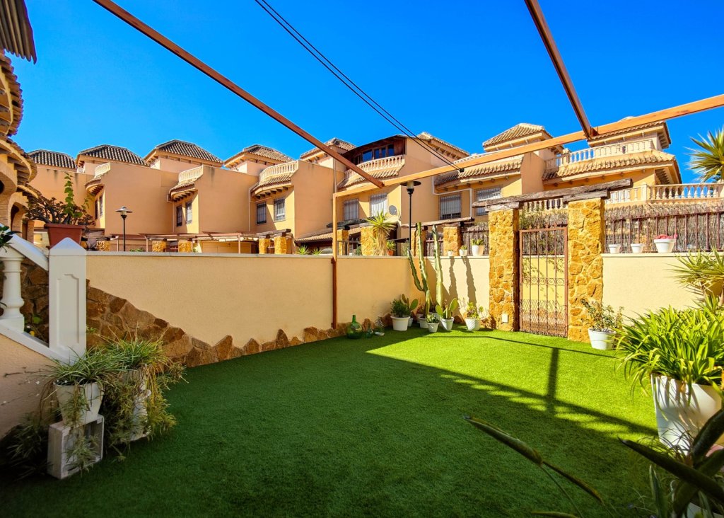 Sale - Townhouse - Guardamar del Segura - Center - El Raso