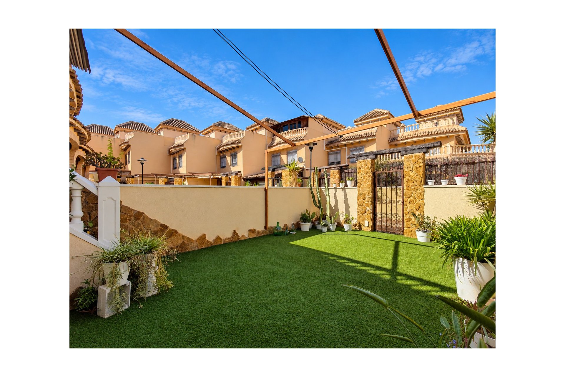 Sale - Townhouse - Guardamar del Segura - Center - El Raso