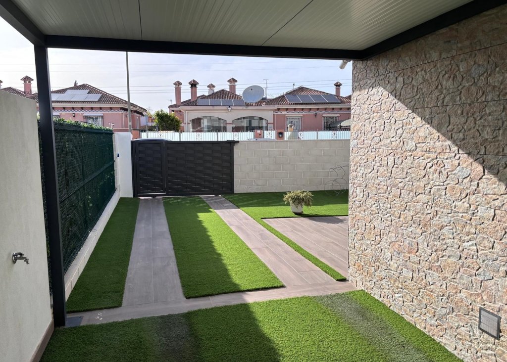 Sale - Townhouse - Los Montesinos - La Herrada