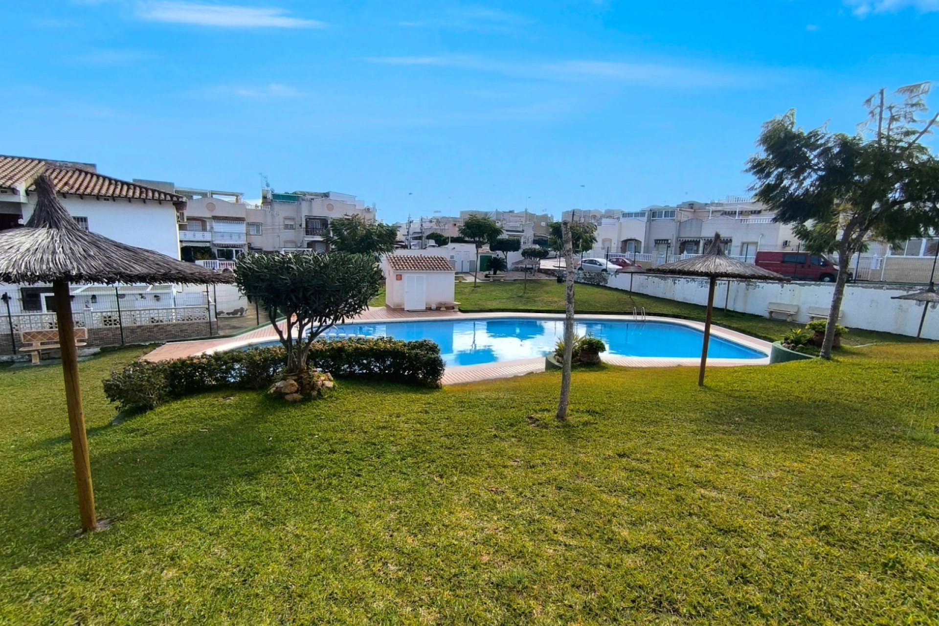 Sale - Townhouse - Torrevieja - Lago jardin