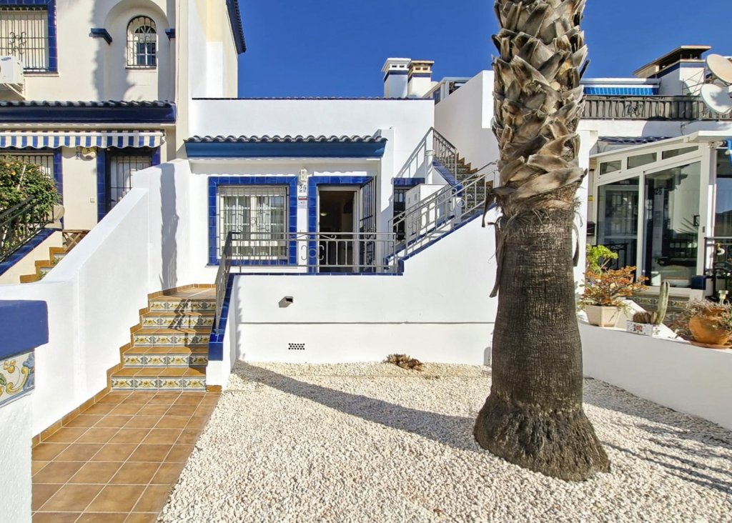 Sale - Townhouse - Villamartín