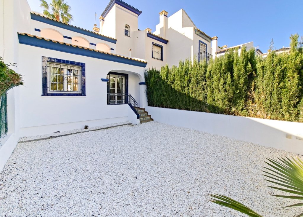 Sale - Townhouse - Villamartín