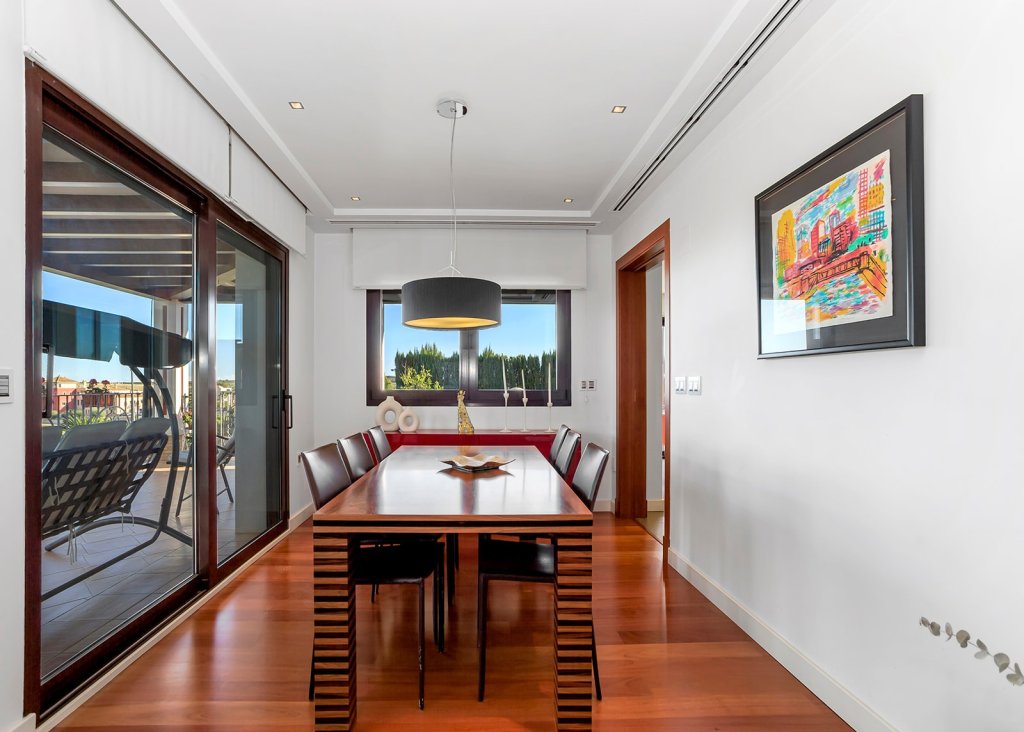 Sale - Villa - Algorfa - La Finca Golf Resort