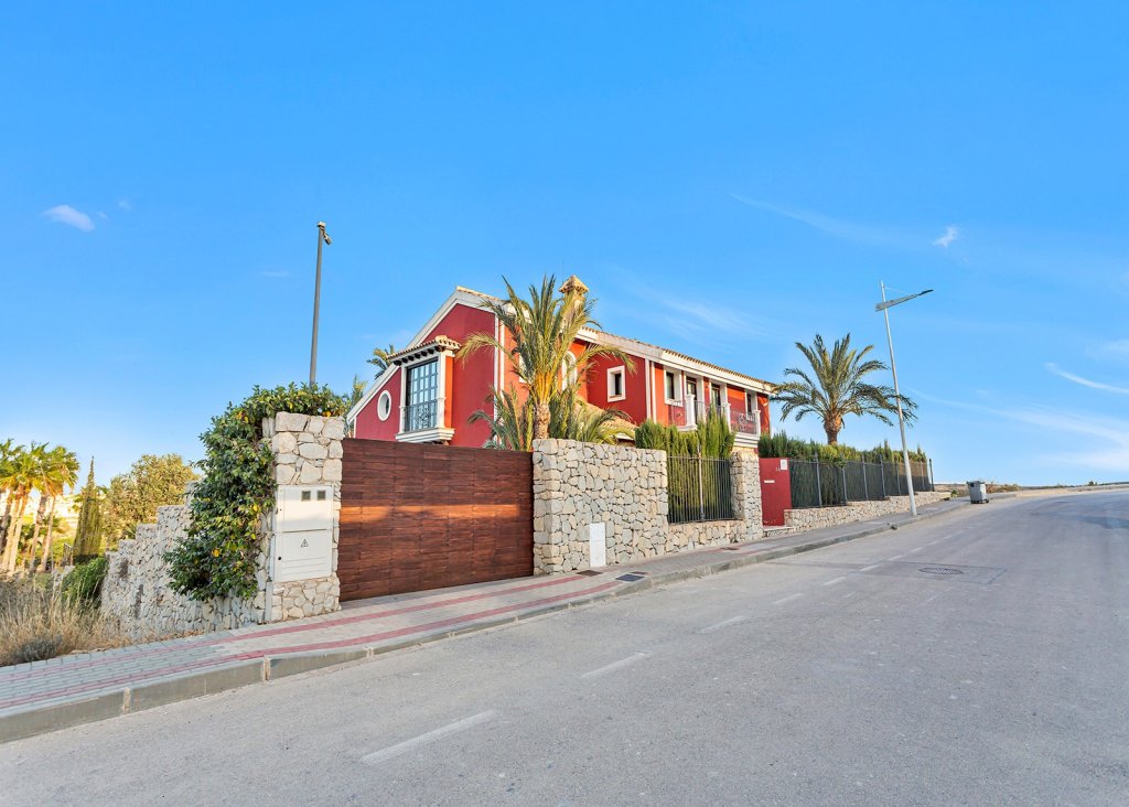 Sale - Villa - Algorfa - La Finca Golf Resort