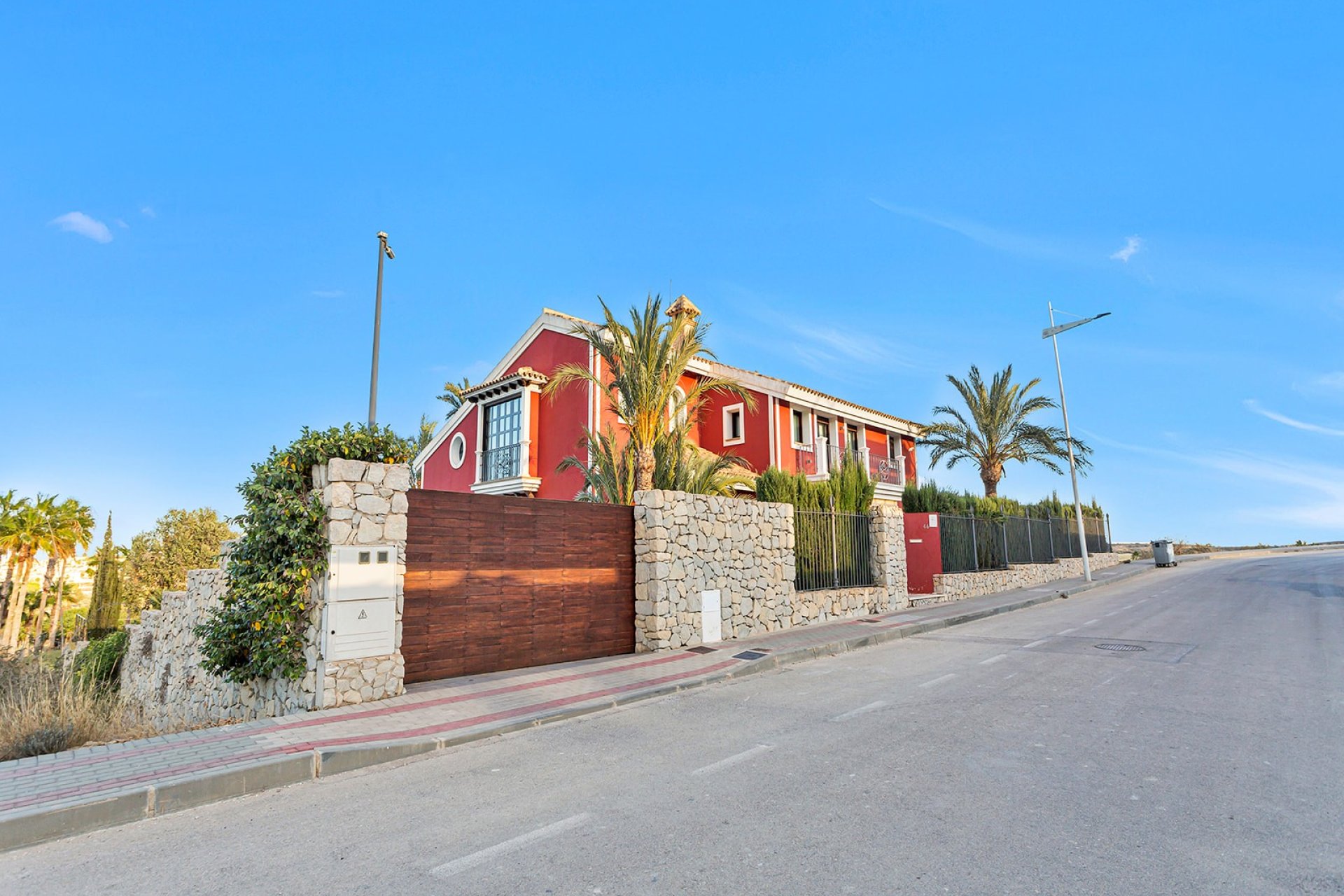 Sale - Villa - Algorfa - La Finca Golf Resort