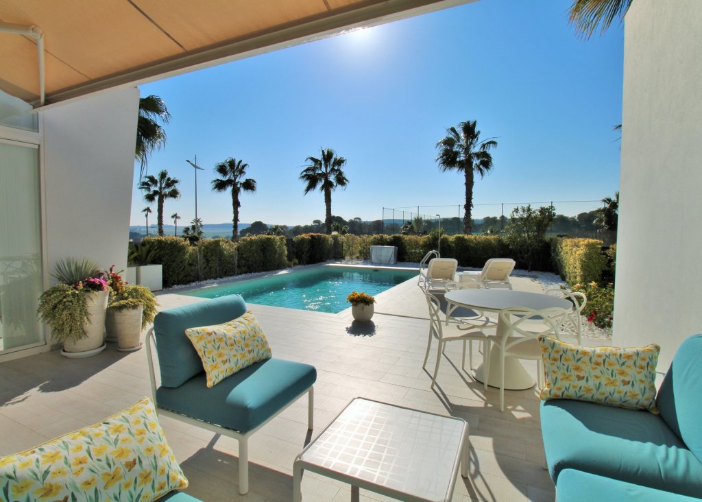 Sale - Villa - Algorfa - La Finca Golf Resort