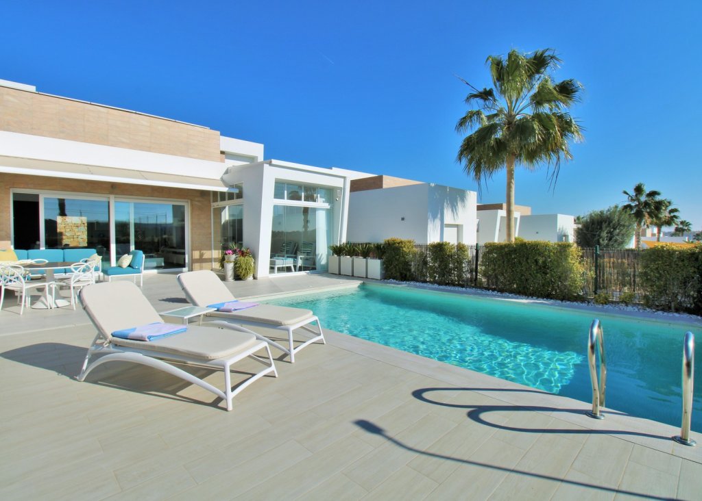 Sale - Villa - Algorfa - La Finca Golf Resort