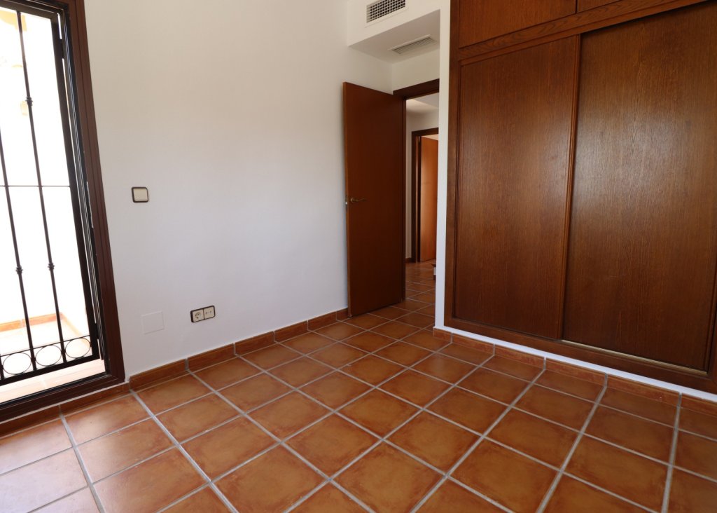 Sale - Villa - Algorfa - La Finca Golf Resort