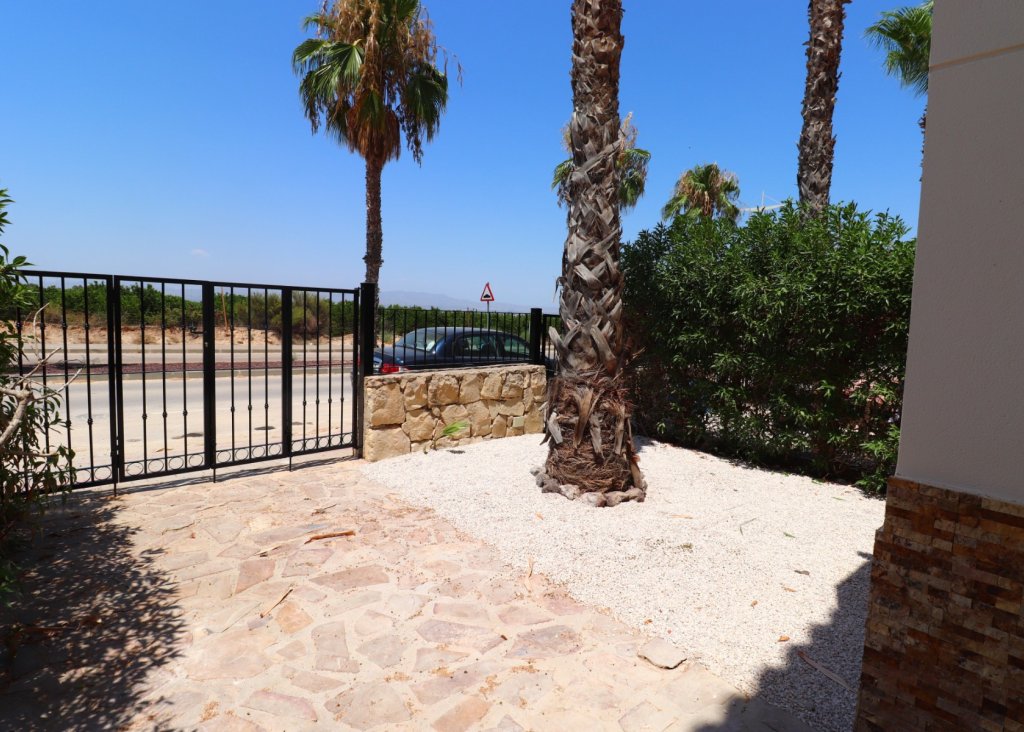 Sale - Villa - Algorfa - La Finca Golf Resort