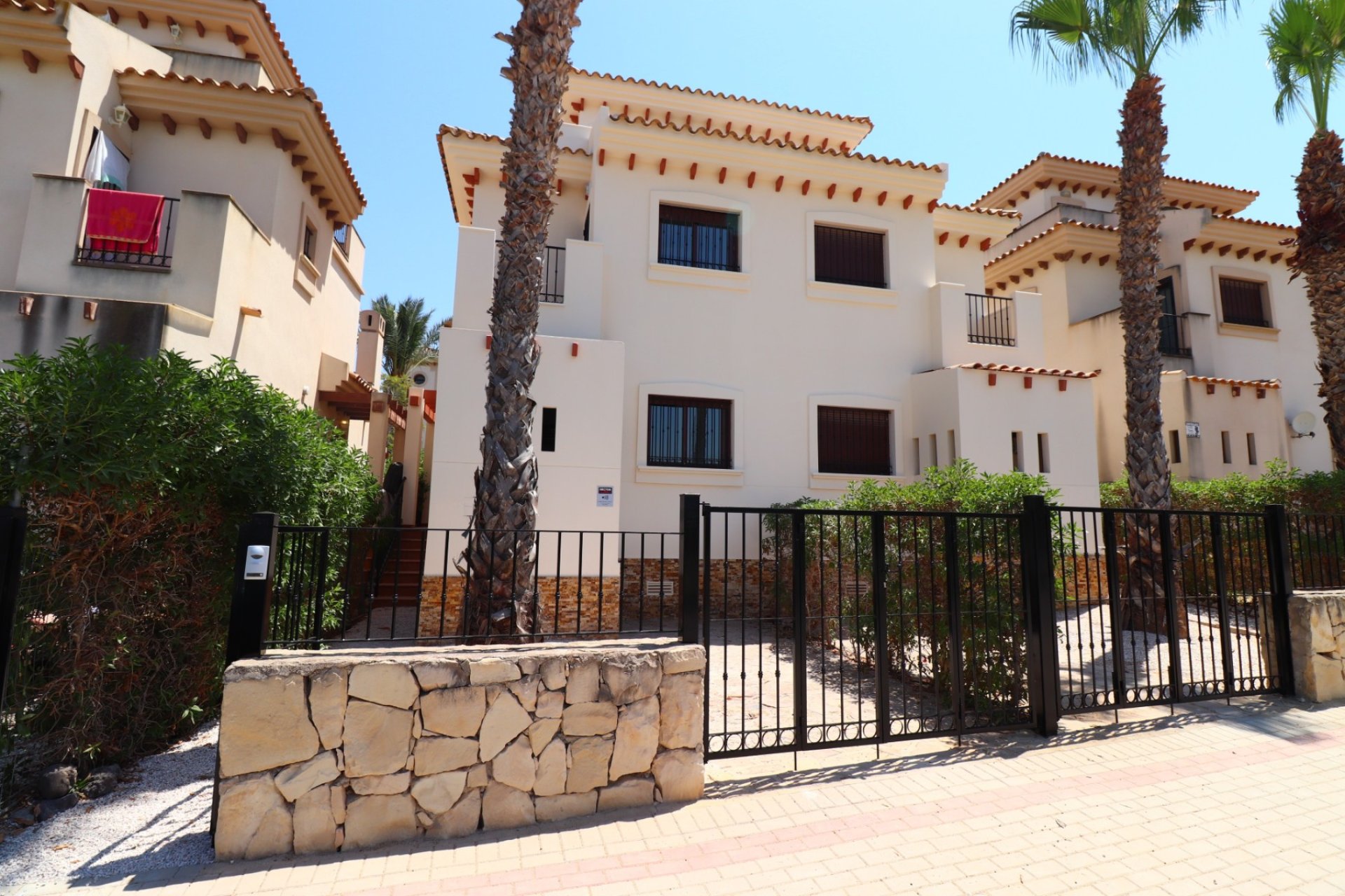 Sale - Villa - Algorfa - La Finca Golf Resort