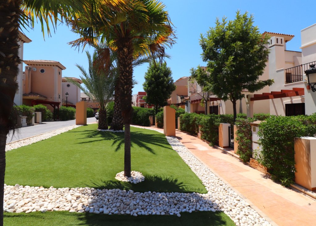 Sale - Villa - Algorfa - La Finca Golf Resort