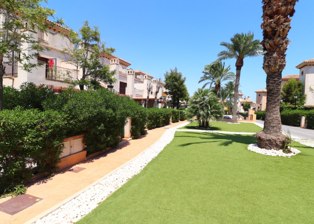 Sale - Villa - Algorfa - La Finca Golf Resort