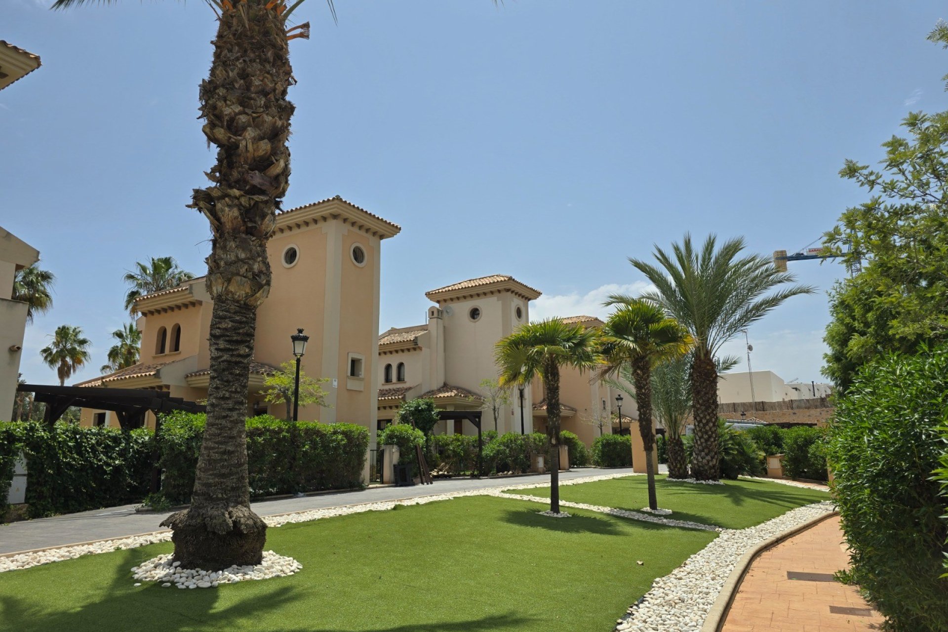 Sale - Villa - Algorfa - La Finca Golf Resort