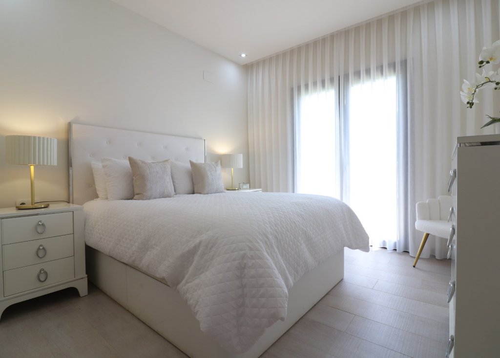 Sale - Villa - Algorfa - La Finca Golf Resort