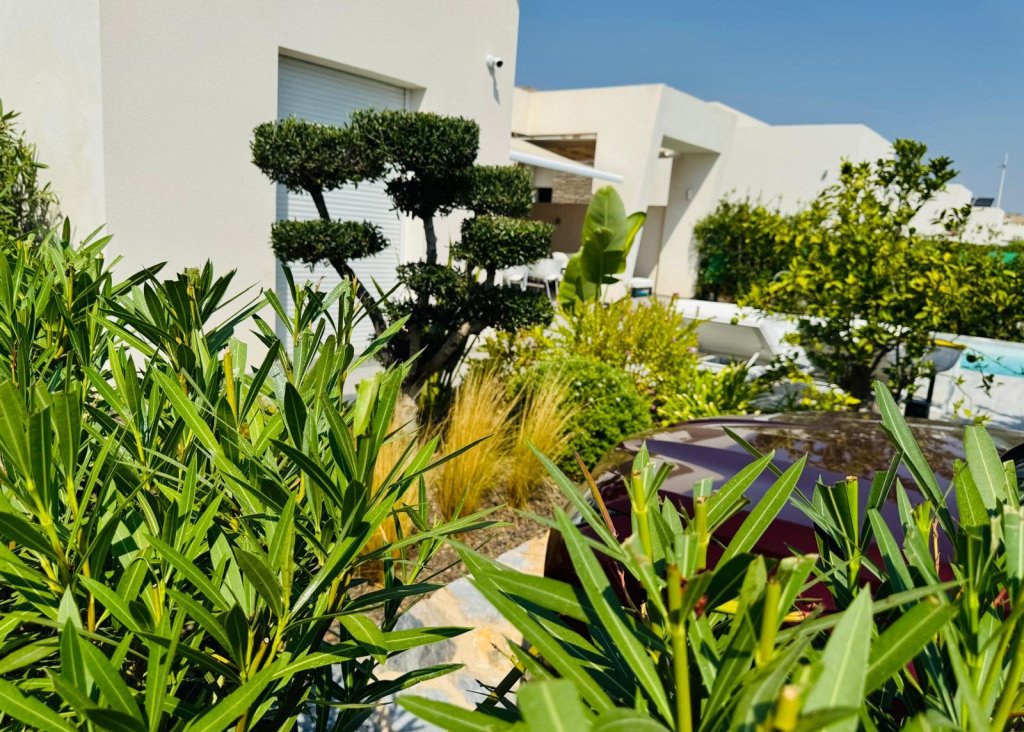 Sale - Villa - Algorfa - La Finca Golf Resort