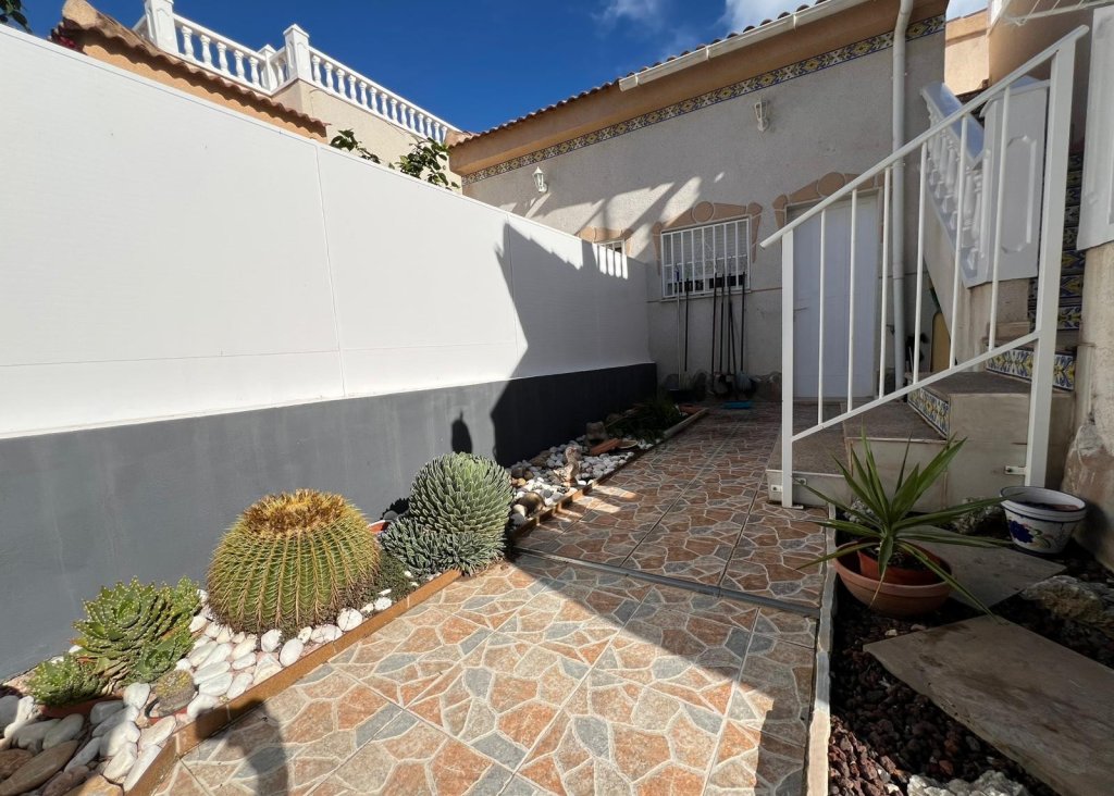 Sale - Villa - Algorfa - La Finca Golf Resort