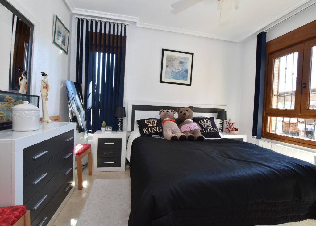 Sale - Villa - Algorfa - La Finca Golf Resort