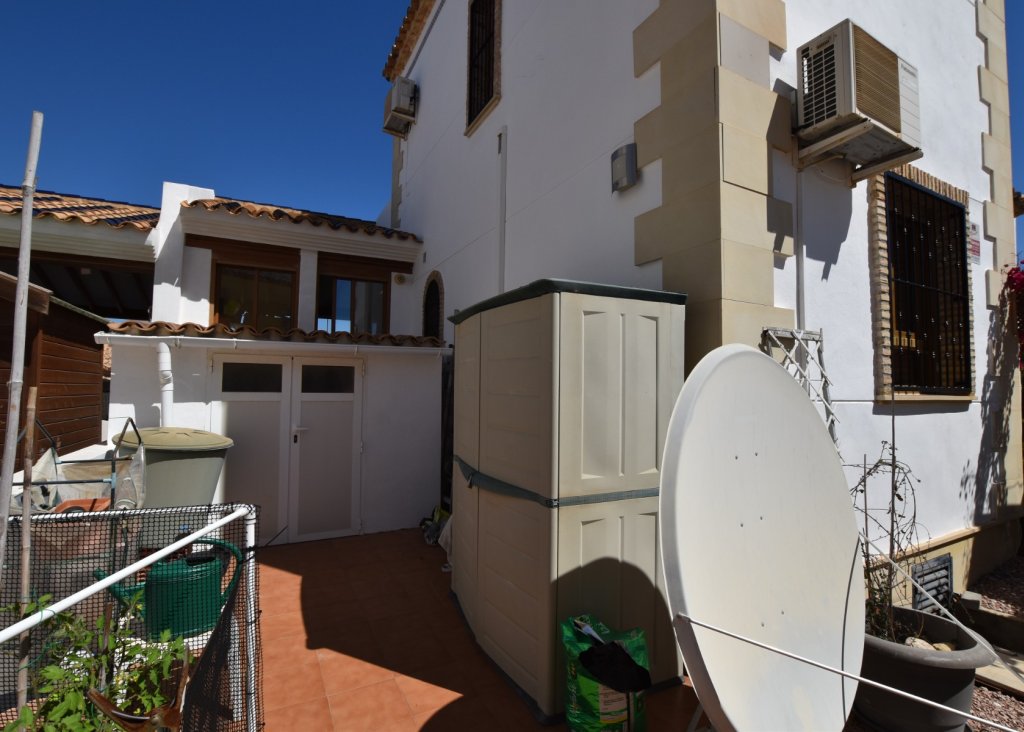 Sale - Villa - Algorfa - La Finca Golf Resort