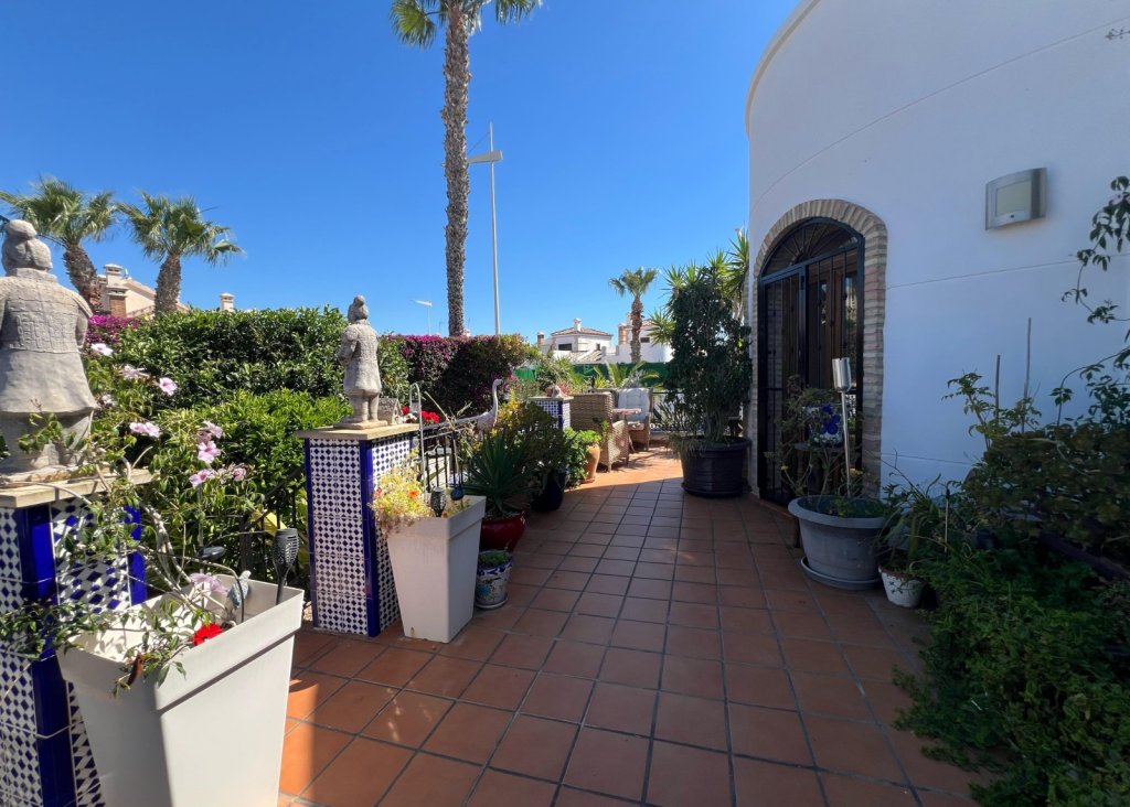 Sale - Villa - Algorfa - La Finca Golf Resort