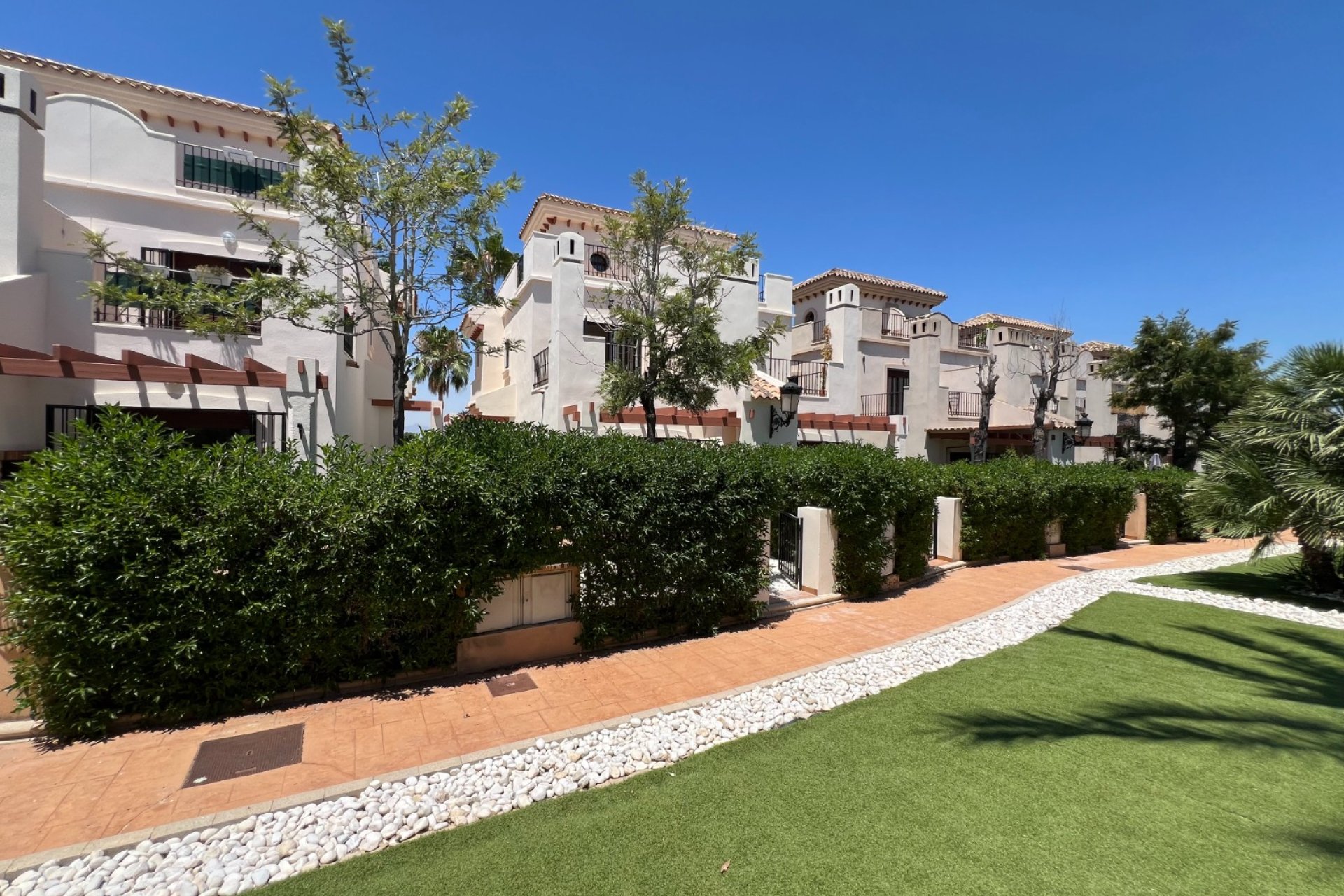 Sale - Villa - Algorfa - La Finca Golf Resort