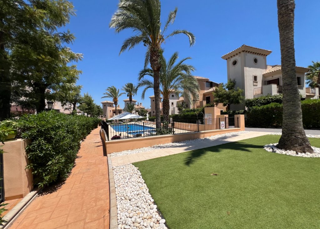 Sale - Villa - Algorfa - La Finca Golf Resort