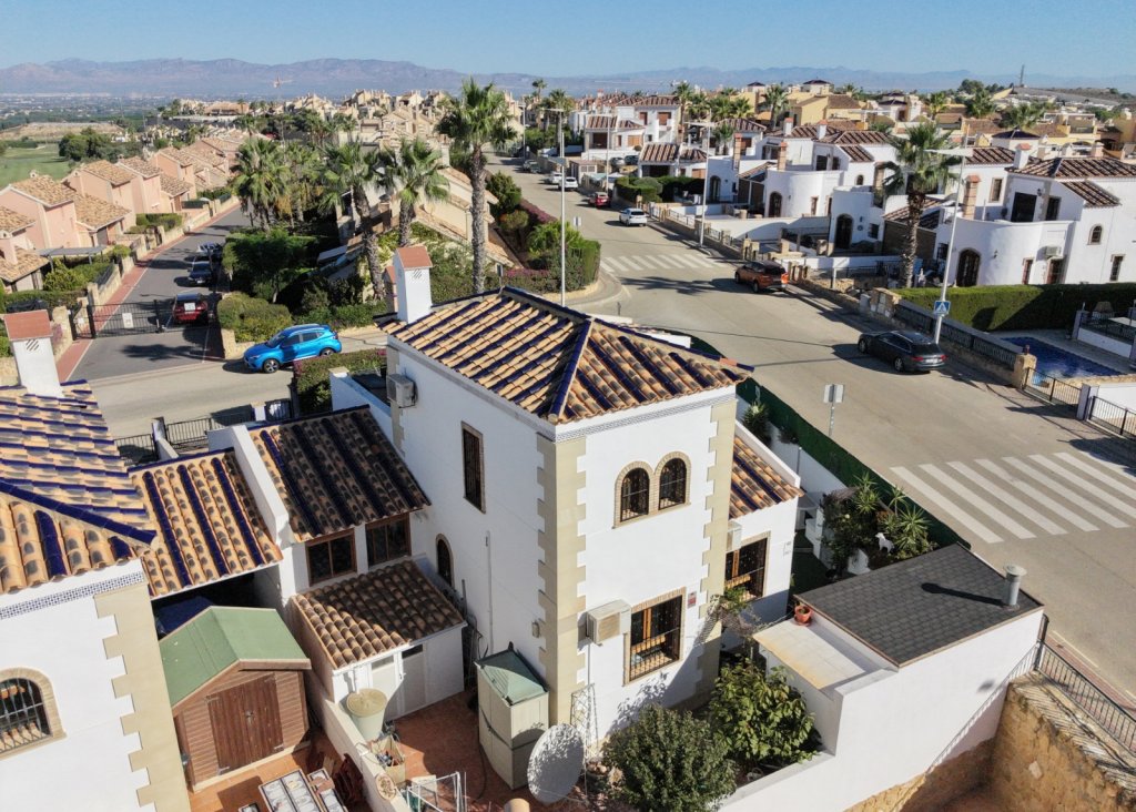 Sale - Villa - Algorfa - La Finca Golf Resort