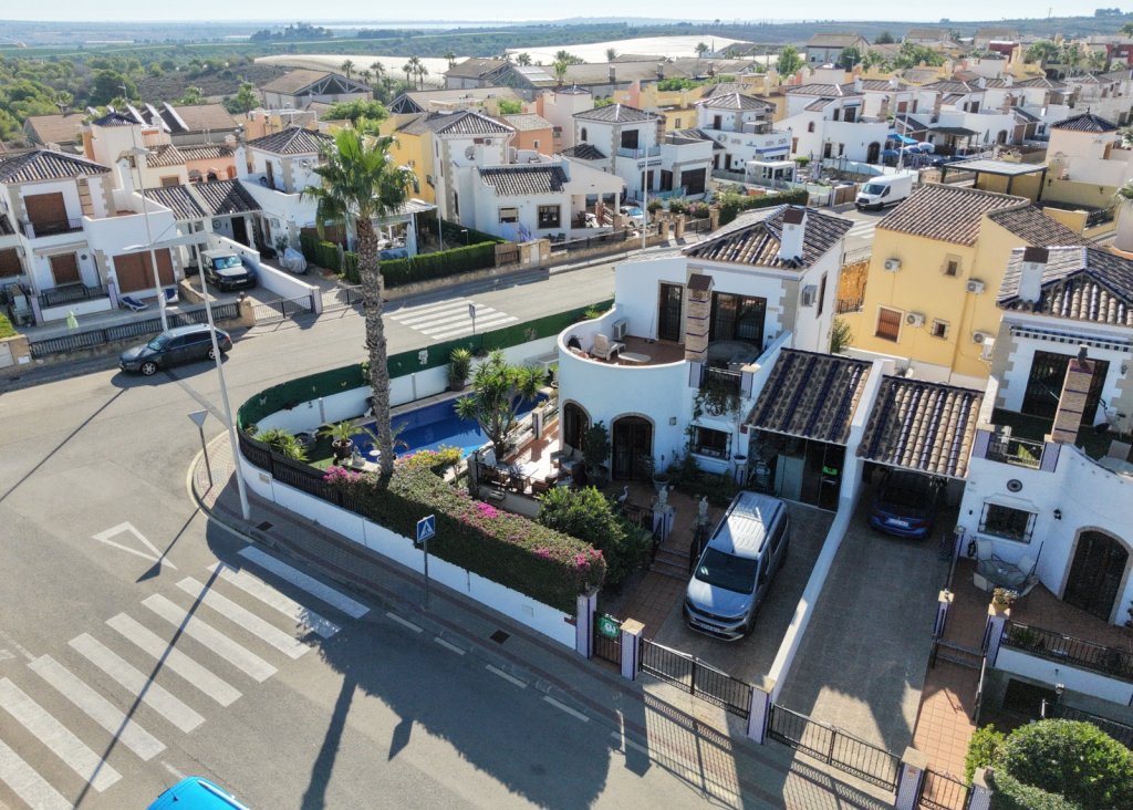 Sale - Villa - Algorfa - La Finca Golf Resort