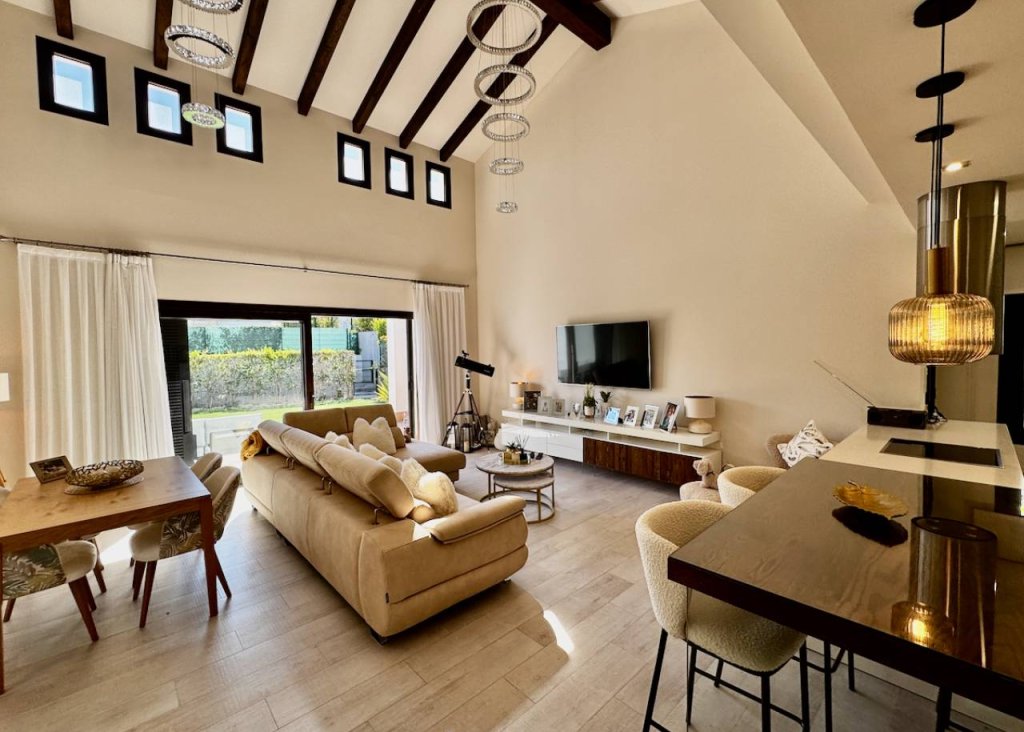 Sale - Villa - Algorfa - La Finca Golf