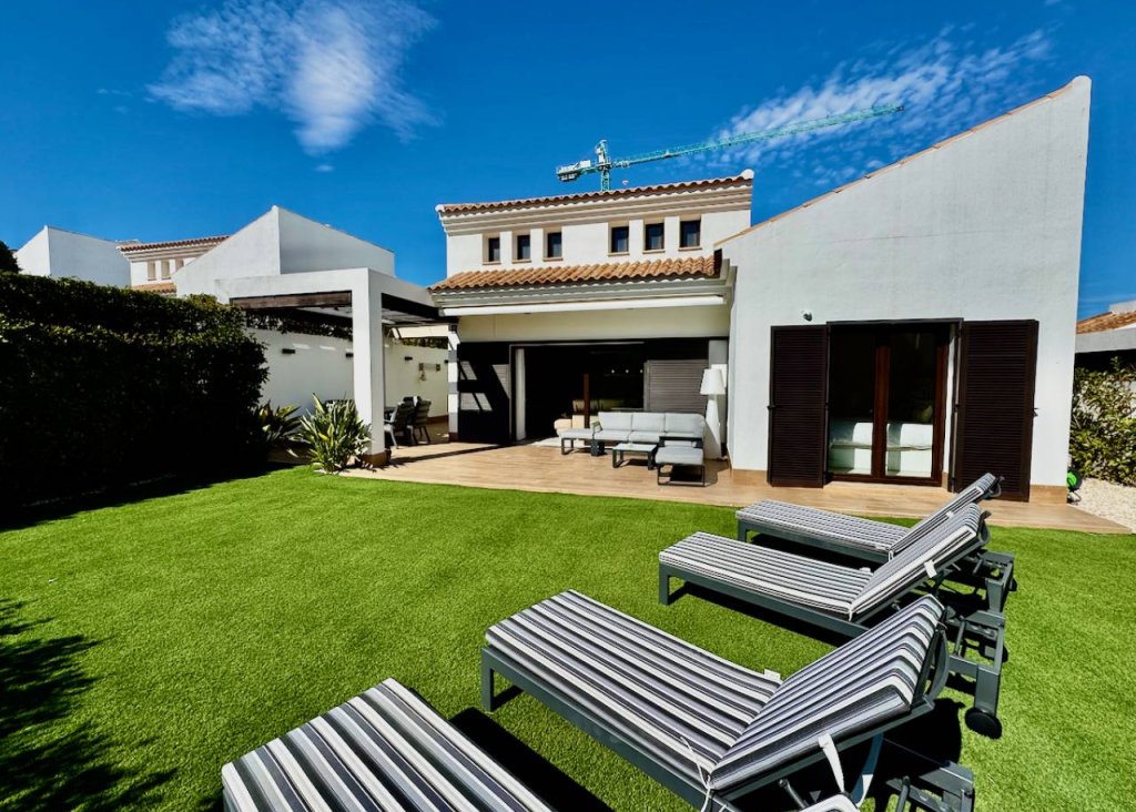 Sale - Villa - Algorfa - La Finca Golf