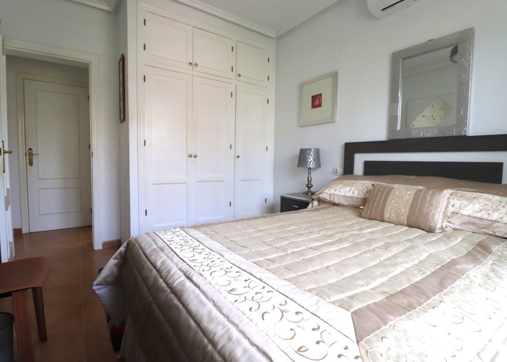 Sale - Villa - Algorfa - Montebello