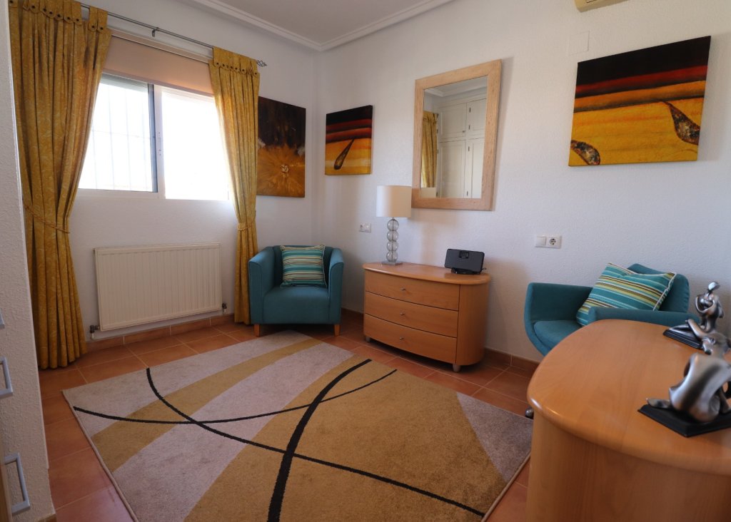 Sale - Villa - Algorfa - Montebello