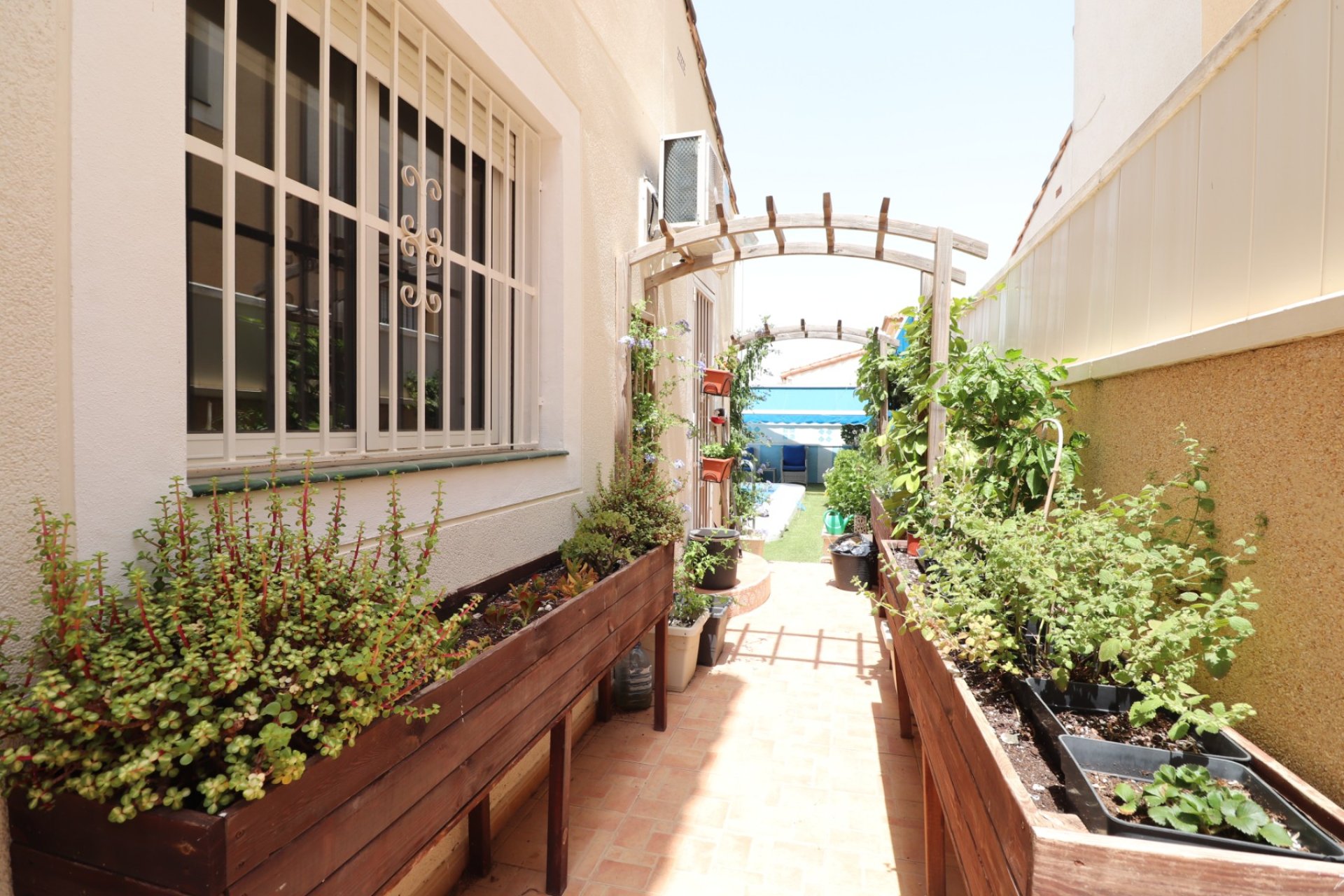 Sale - Villa - Algorfa - Montebello