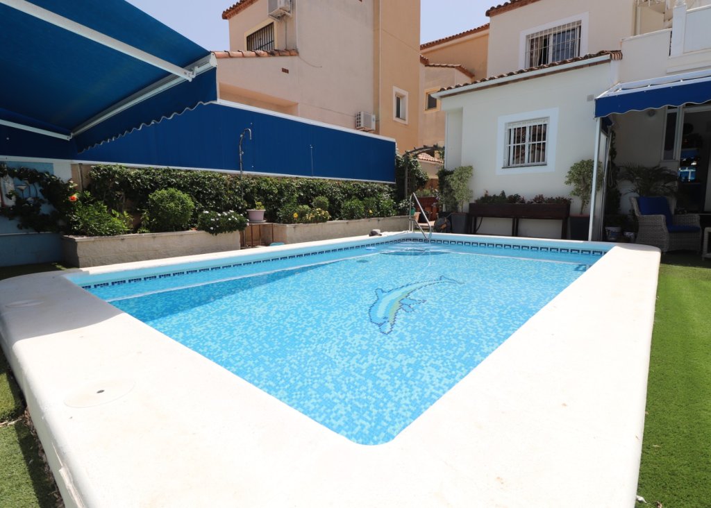 Sale - Villa - Algorfa - Montebello