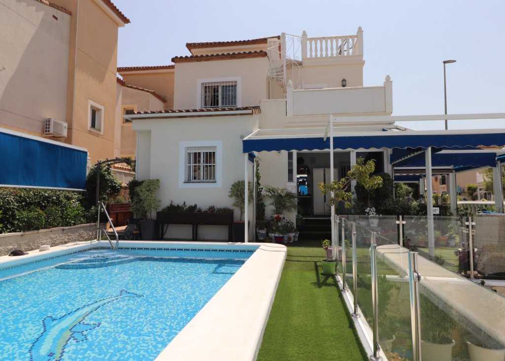 Sale - Villa - Algorfa - Montebello