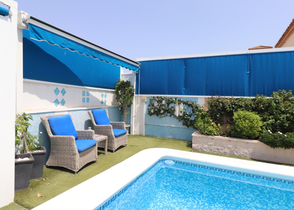 Sale - Villa - Algorfa - Montebello