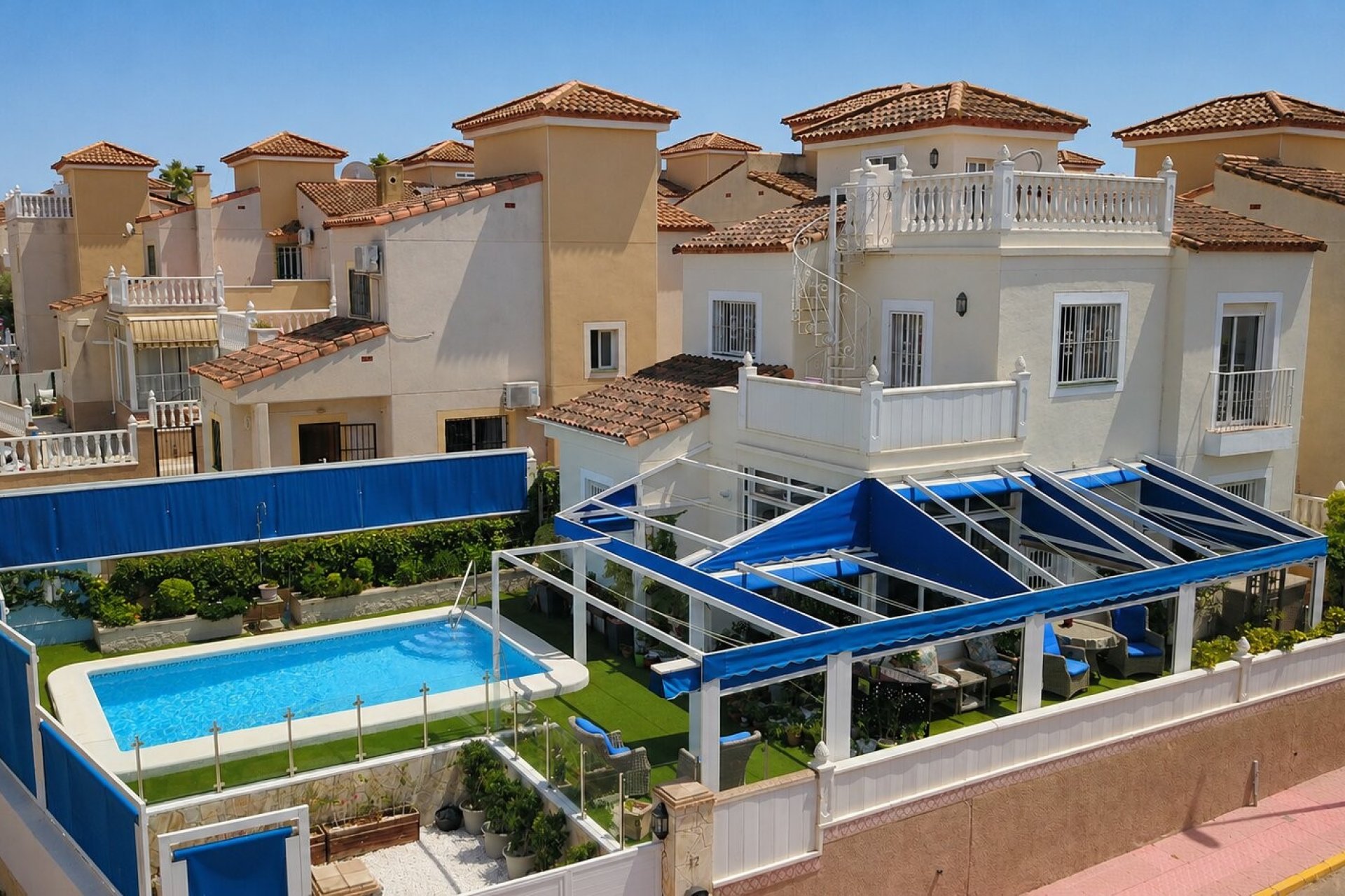 Sale - Villa - Algorfa - Montebello