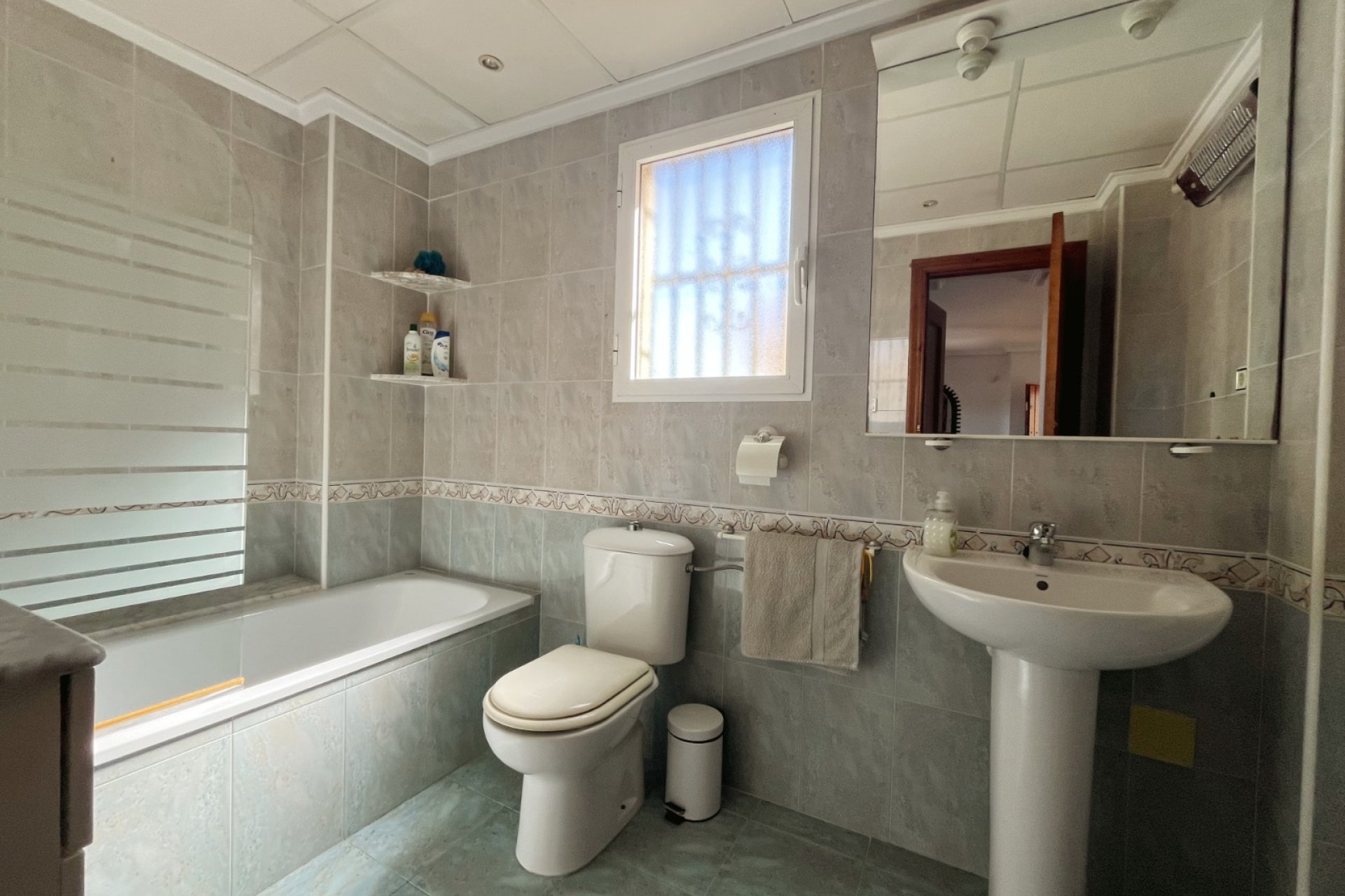 Sale - Villa - Algorfa - Montebello