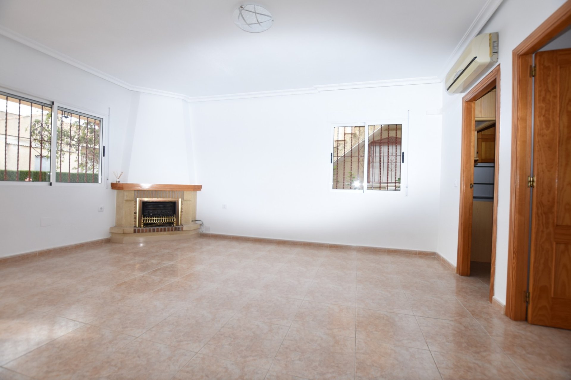 Sale - Villa - Algorfa - Montemar