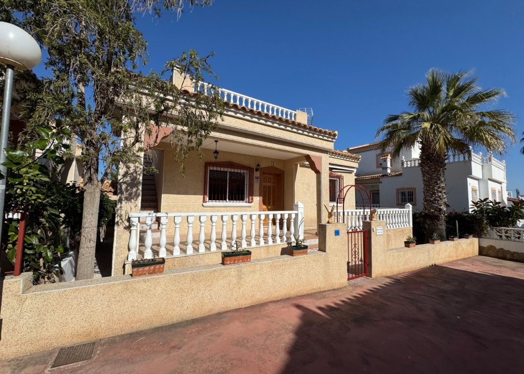 Sale - Villa - Algorfa - Montemar