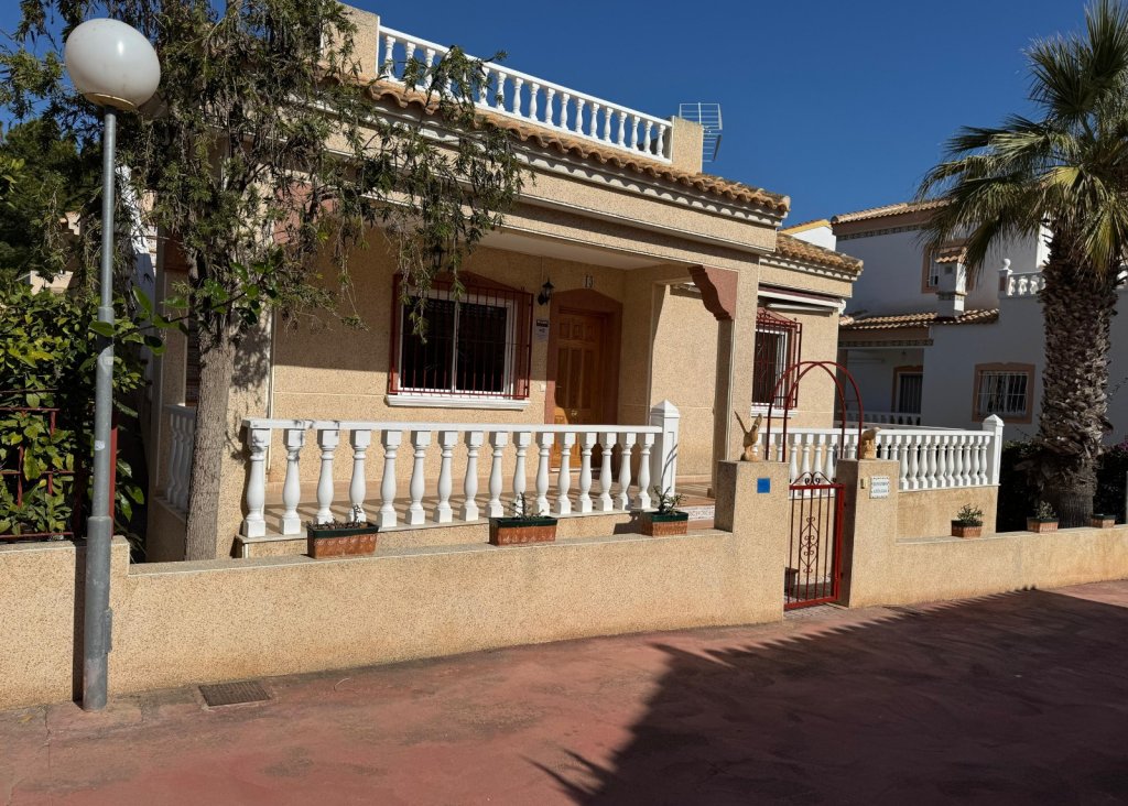 Sale - Villa - Algorfa - Montemar