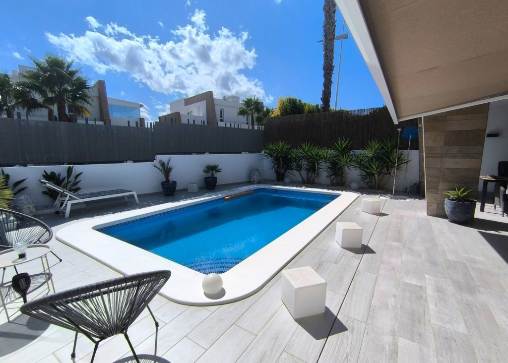 Sale - Villa - Algorfa