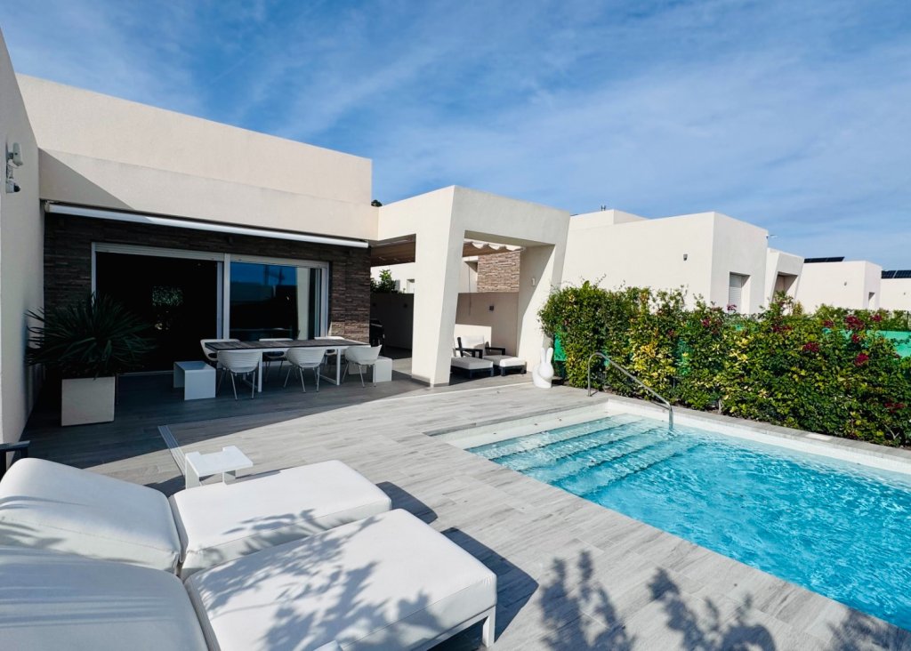 Sale - Villa - Algorfa