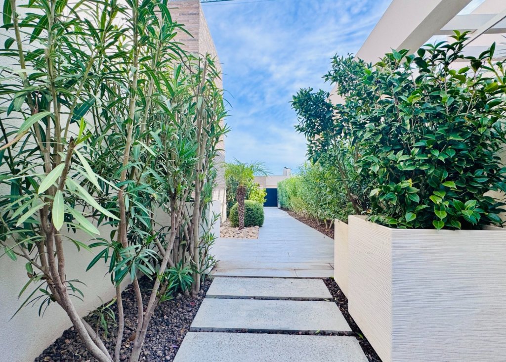 Sale - Villa - Algorfa