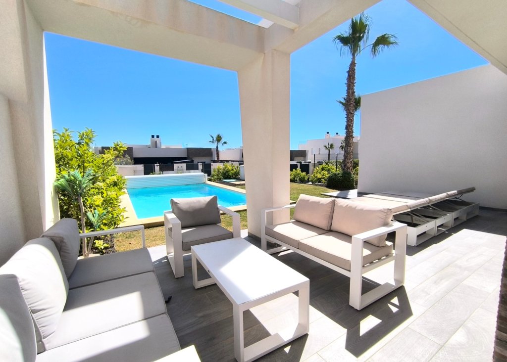 Sale - Villa - Algorfa